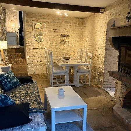 Charmante Maison En Pierres Precy-le-Sec Exteriör bild